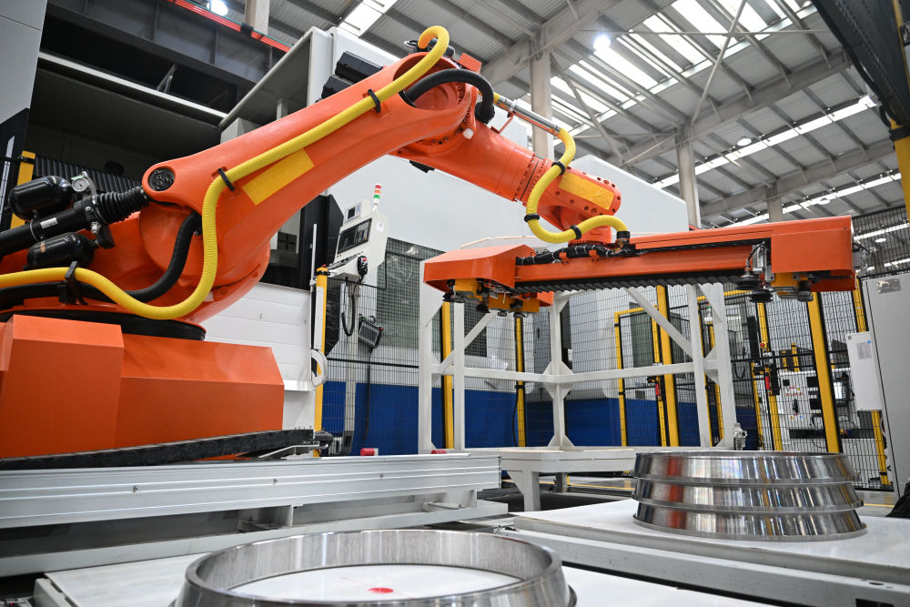 新聞多一點|洛軸集團的轉型升級之路 信息系統集成服務